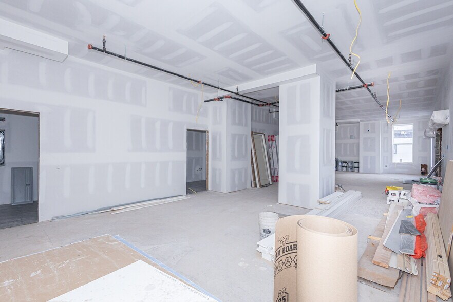 More Photos Of 22 N King St, Gloucester City Storefront Retail Residential For Lease