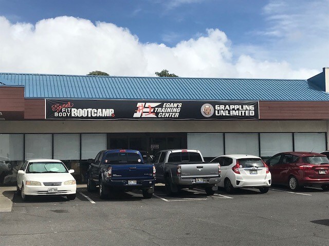 More Photos Of 2700 S King St, Honolulu Unknown For Lease
