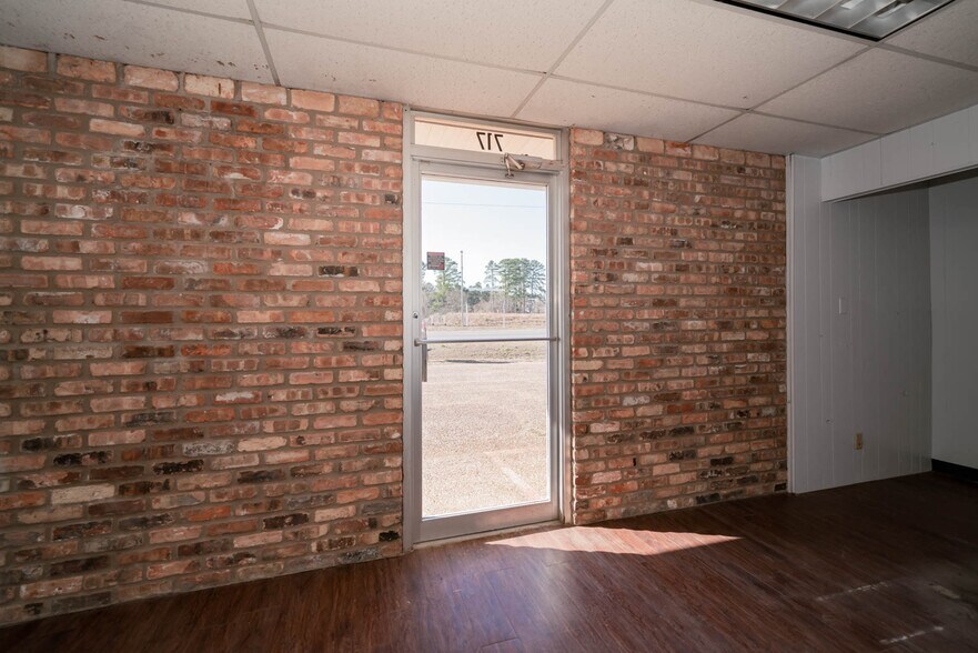 More Photos Of 717 E Loop 281, Longview Industrial For Lease