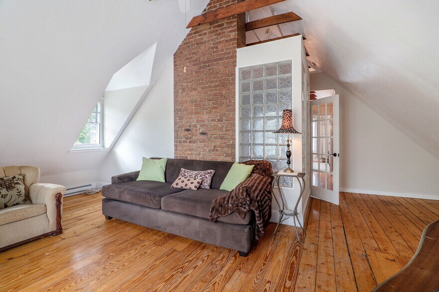 More Photos Of 462-470 2nd Ave, Troy Storefront Retail Residential For Sale