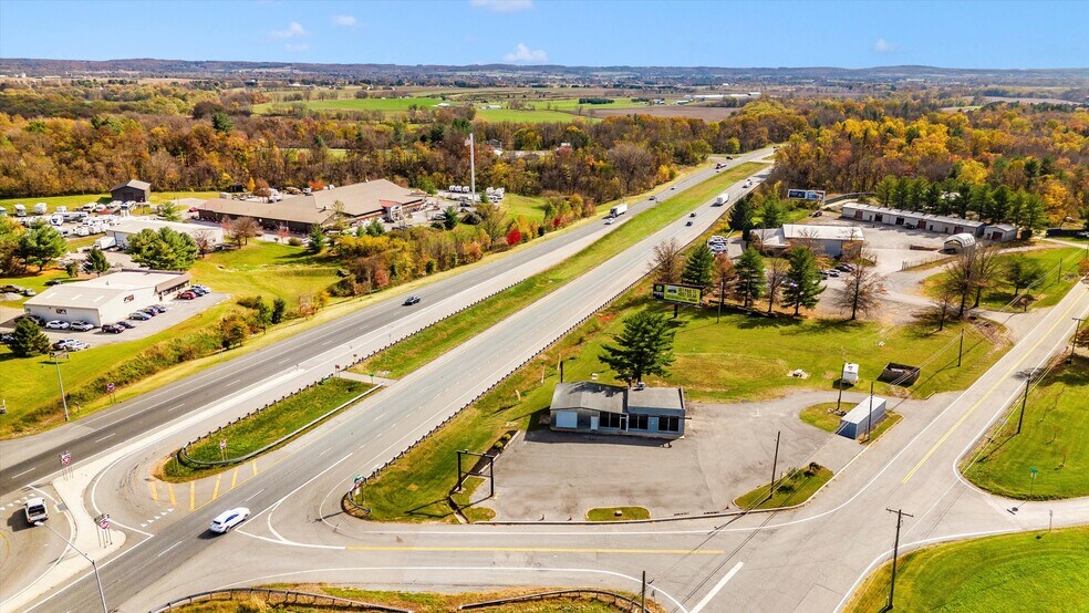 More Photos Of 9827 Hansonville Rd, Frederick Auto Repair For Sale