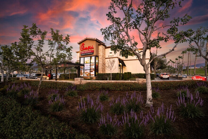 More Photos Of 27320-27550 Lugonia, Redlands Unknown For Lease