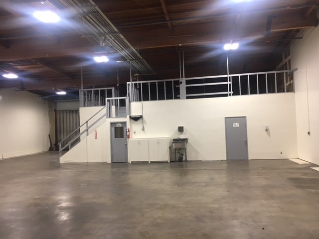 More Photos Of 380 Swift Ave, South San Francisco Warehouse For Lease