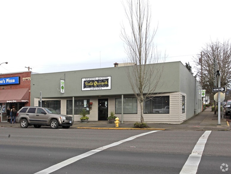 Primary Photo Of 719 E 1st St, Newberg Storefront For Sale