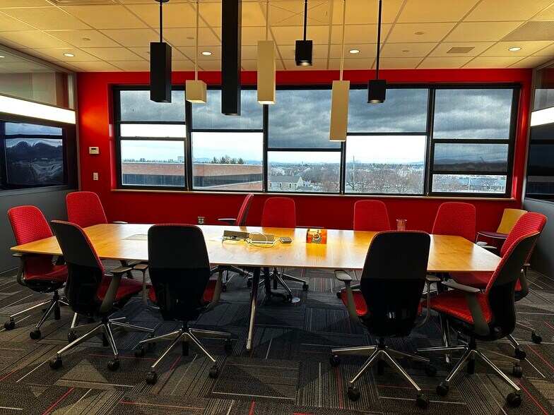 More Photos Of 2300 St George Rd, Williston Office For Lease