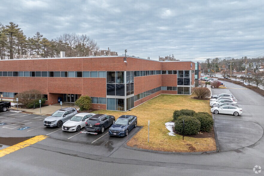 More Photos Of 300 Billerica Rd, Chelmsford Unknown For Lease
