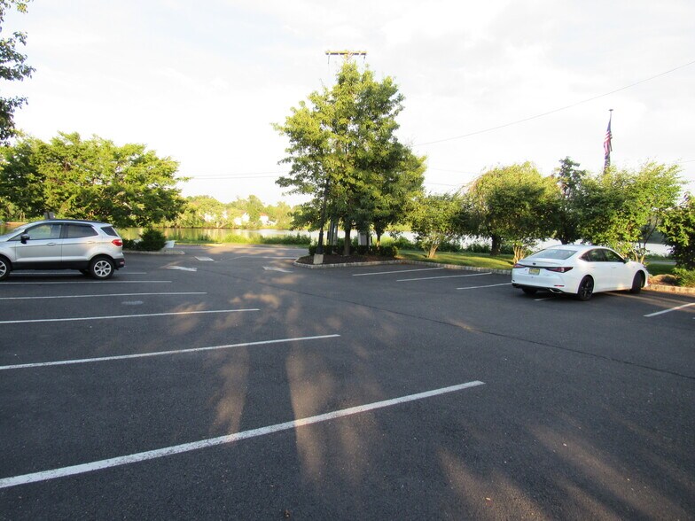 More Photos Of 100 Lakeview Ave, Jamesburg Medical For Lease