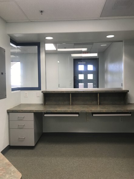 More Photos Of 1310 W St Marys Rd, Tucson Medical For Lease