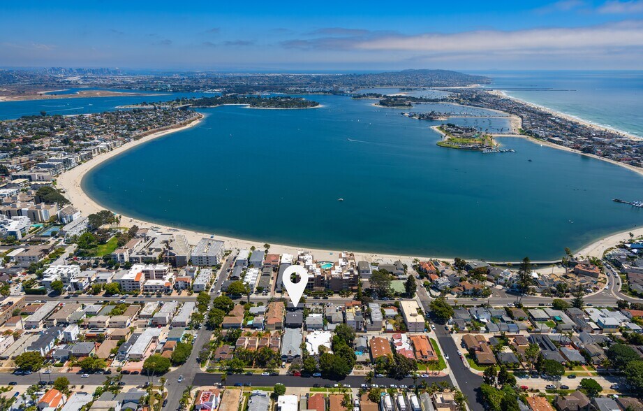 More Photos Of 1152 Pacific Beach Dr, San Diego Apartments For Sale