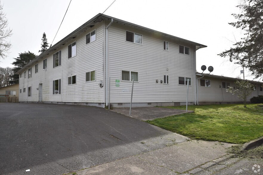 More Photos Of 547 SW Fellows St, McMinnville Apartments For Sale