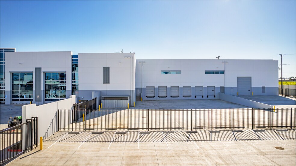 More Photos Of 1601 San Francisco Ave, Long Beach Unknown For Lease