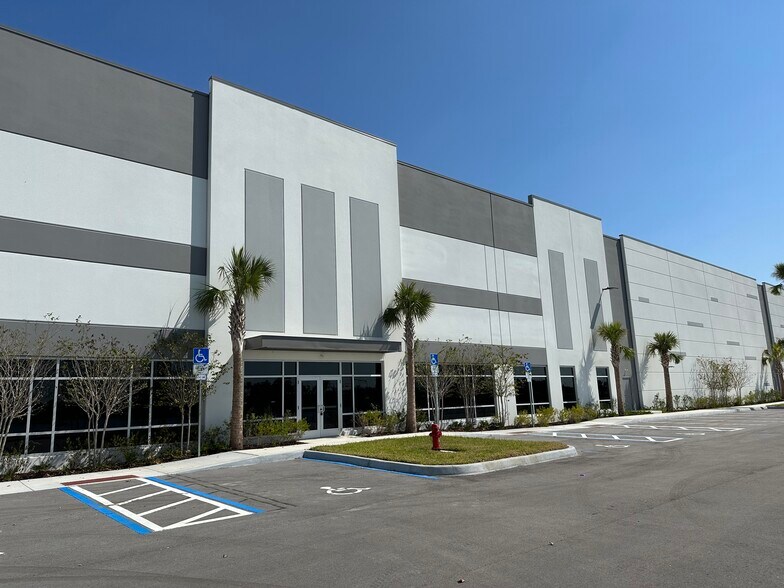More Photos Of SW Becker Rd, Port Saint Lucie Unknown For Lease