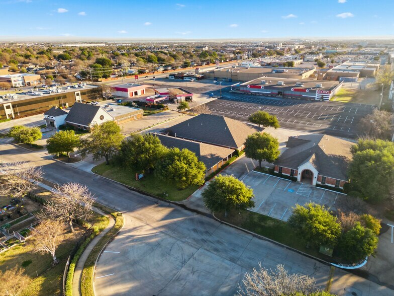 More Photos Of 105 Kathryn Dr, Lewisville Office For Sale