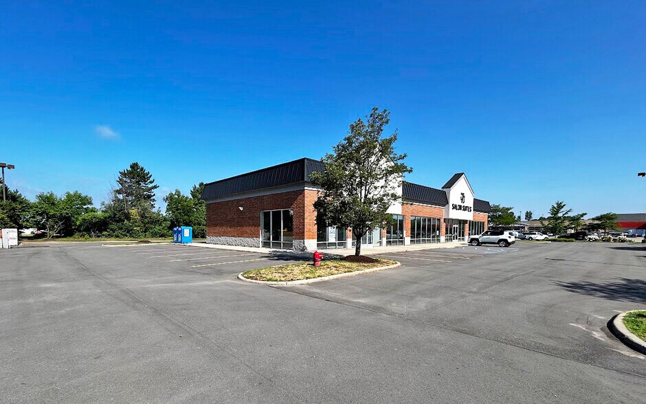 More Photos Of 9136-9140 Highland Rd, White Lake Freestanding For Lease