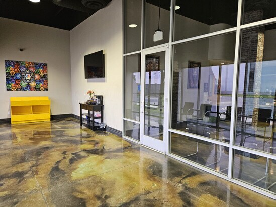 More Photos Of 3700 W Segerstrom Ave, Santa Ana Warehouse For Lease