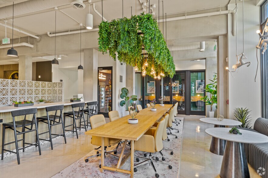 More Photos Of 2585 Spruce Ave, West Palm Beach Apartments For Lease