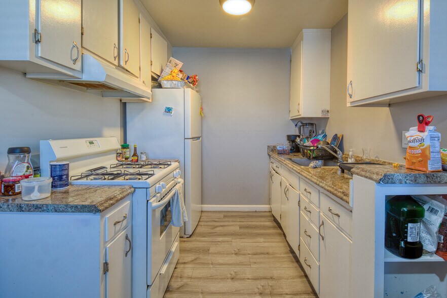 More Photos Of 552 Enos Way, Livermore Apartments For Sale