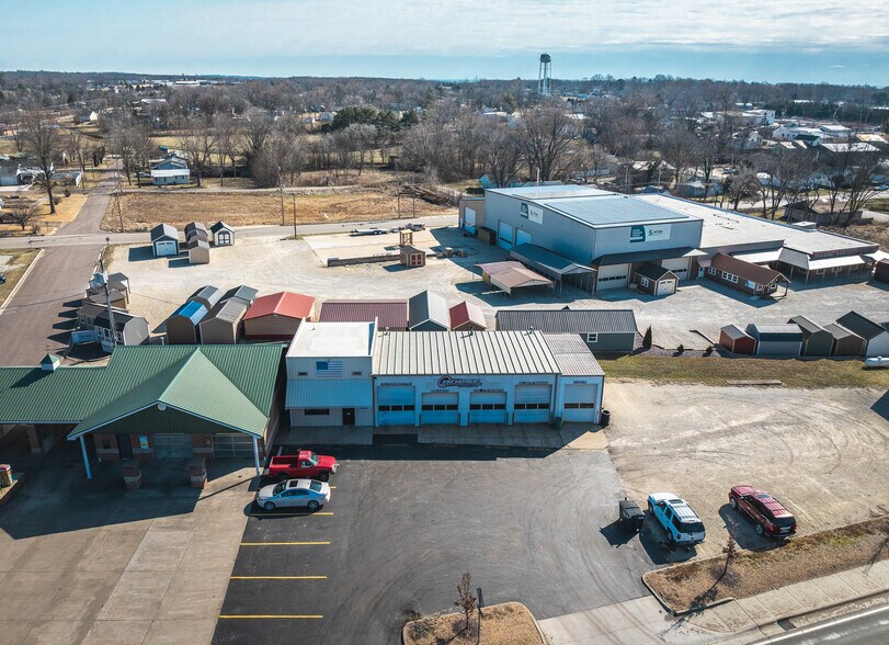 More Photos Of 309 N Franklin St, Cuba Specialty For Sale