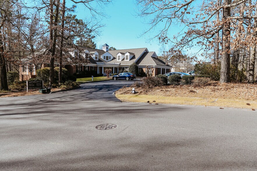 More Photos Of 120 Applecross Rd, Pinehurst Office For Lease