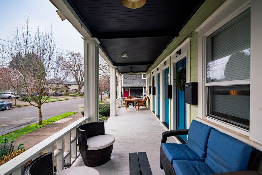 More Photos Of 3911 SE 28th Pl, Portland Apartments For Sale