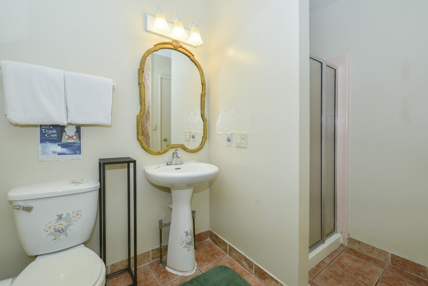 More Photos Of 27992 Rainbow Dr, Lake Arrowhead Hospitality For Sale