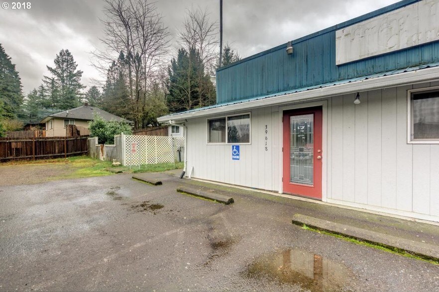 More Photos Of 39618 NE 216th Ave, Amboy Freestanding For Sale