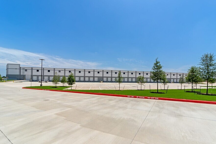 More Photos Of West Avenue and Wurzbach Parkway, San Antonio Unknown For Lease