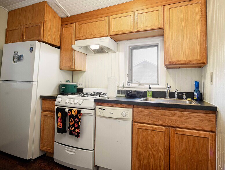 More Photos Of 1537 S Rolling Rd, Halethorpe Apartments For Sale