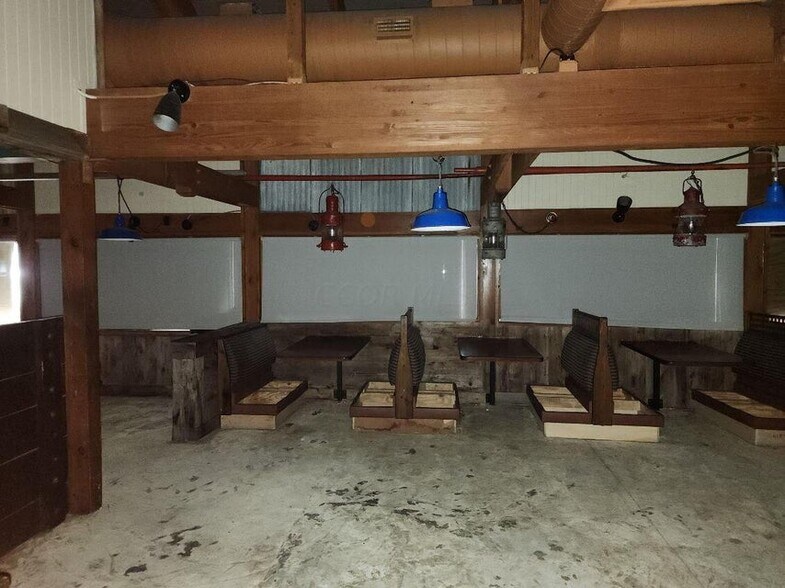 More Photos Of 1691 E Dublin Granville Rd, Columbus Restaurant For Sale