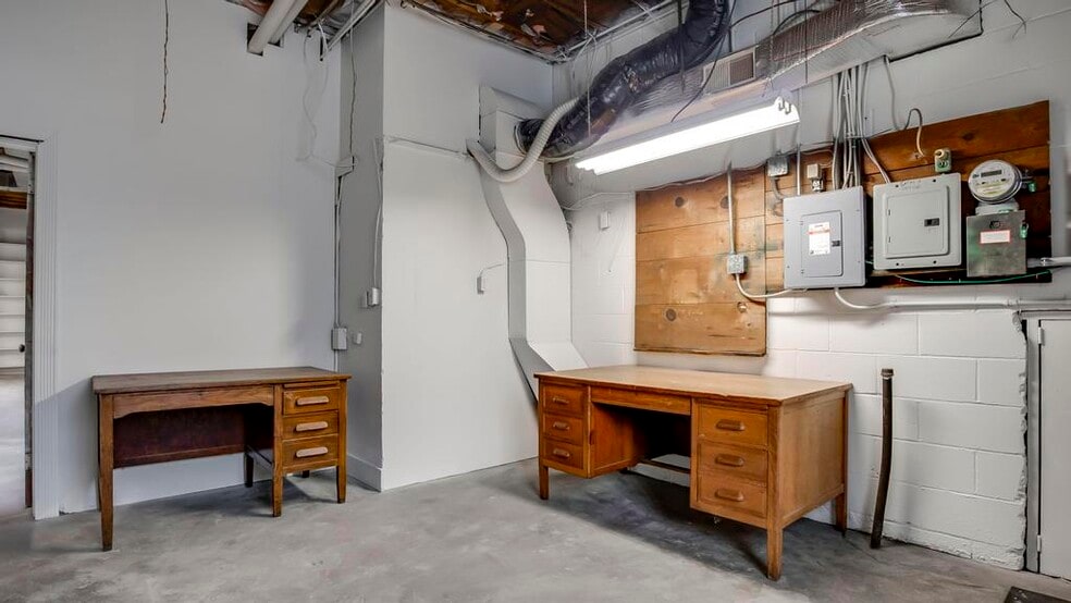 More Photos Of 116 S Clifton Ave, Louisville Storefront For Lease