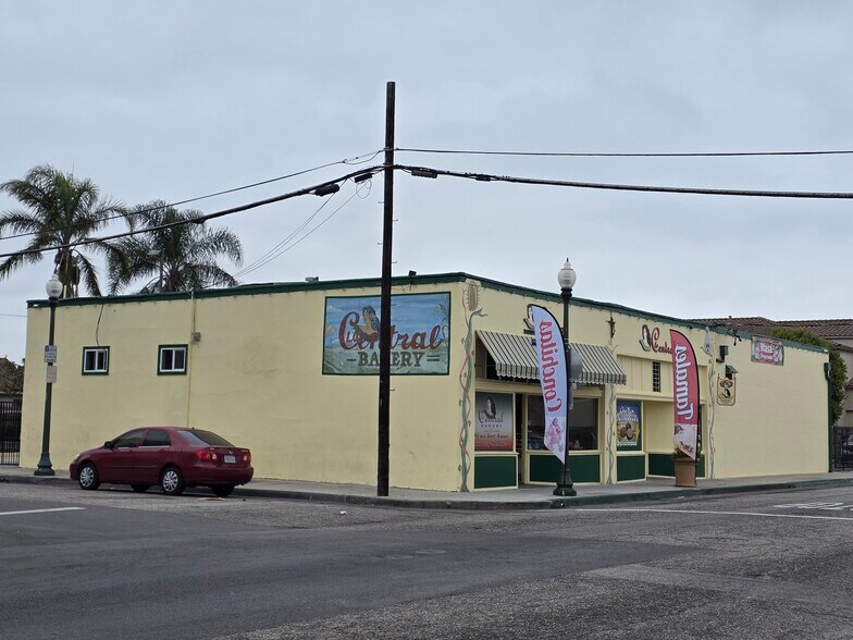 Primary Photo Of 600 Meta St, Oxnard Freestanding For Sale