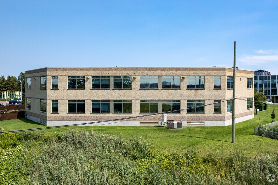 More Photos Of 4405 Boul Lapinière, Brossard Office For Lease