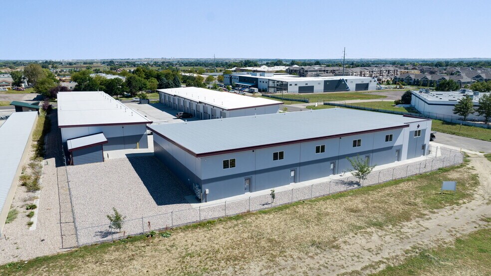 More Photos Of 601-663 W 66th, Loveland Warehouse For Sale