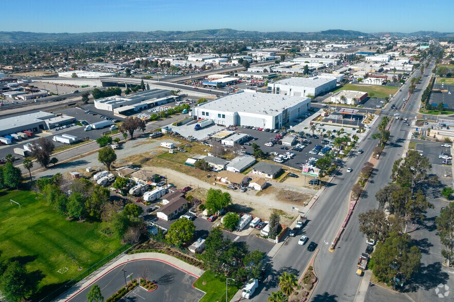 More Photos Of 4990 Brooks Street, Montclair Land For Lease