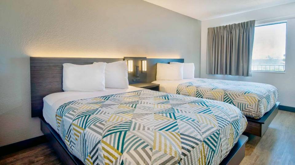 More Photos Of 1455 Enterprise St, Vallejo Hotel For Sale