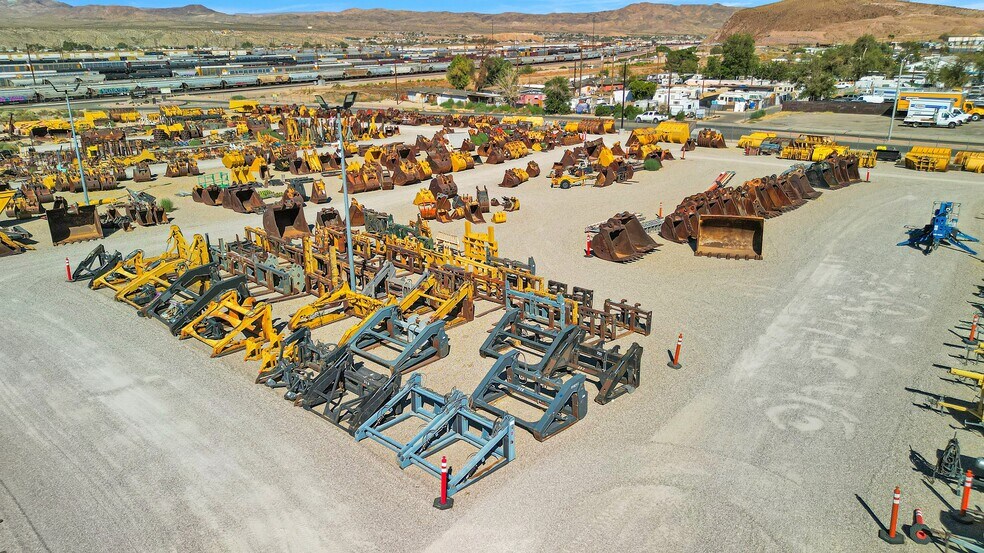 More Photos Of 1701 W Main St, Barstow Freestanding For Sale