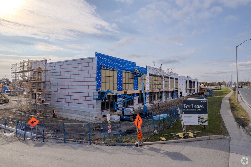 More Photos Of 35 Gateway Blvd, Brampton Storefront For Lease