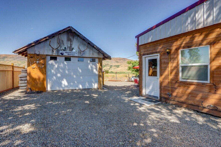 More Photos Of 22001 Sweet Ola Hwy, Ola Restaurant For Sale
