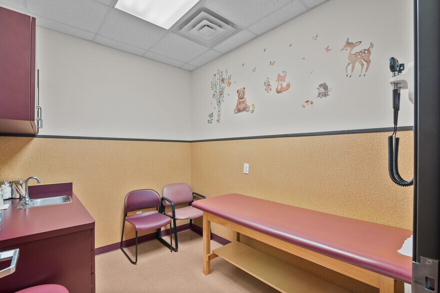 More Photos Of 3115 College Park Dr, Conroe Medical For Sale