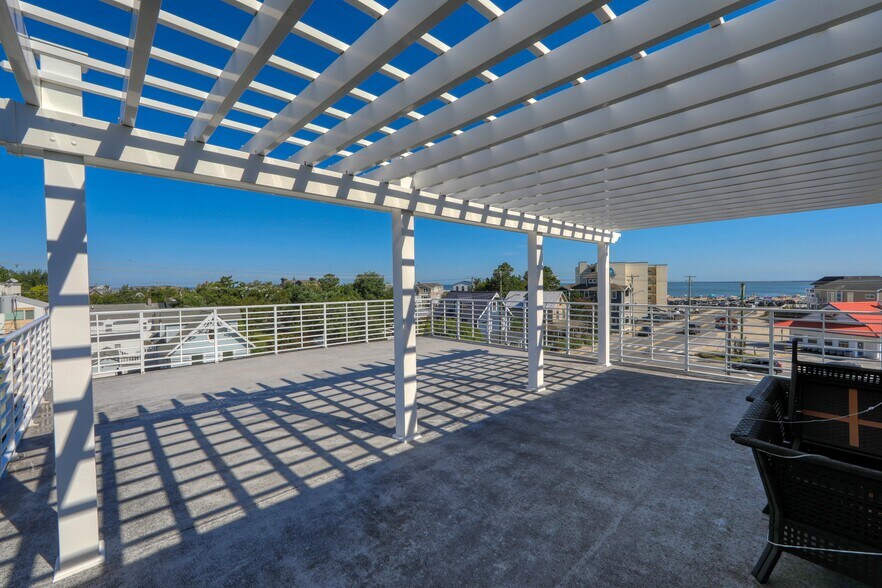 More Photos Of 205 E Savannah Rd, Lewes Specialty For Sale