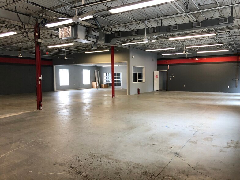 More Photos Of 20 Locust Ave, Berkeley Heights Warehouse For Lease