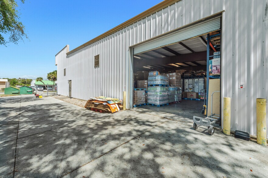 More Photos Of 4344 Arnold Ave, Naples Warehouse For Sale