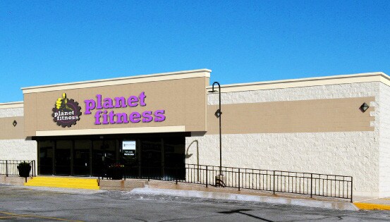 More Photos Of 341-425 Edgewood Rd NW, Cedar Rapids Unknown For Lease