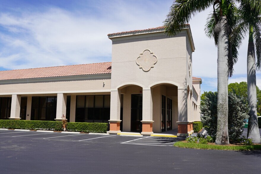 21401 Corkscrew Village Ln, Estero, FL 33928 Retail For Lease
