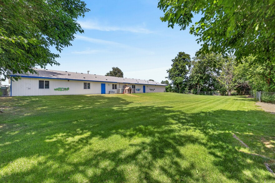 More Photos Of 1706 Bronco Ln, Richland Daycare Center For Sale