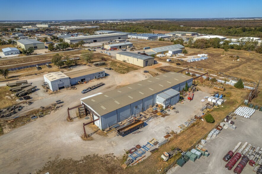 More Photos Of 1827 170th E Ave, Tulsa Industrial For Lease