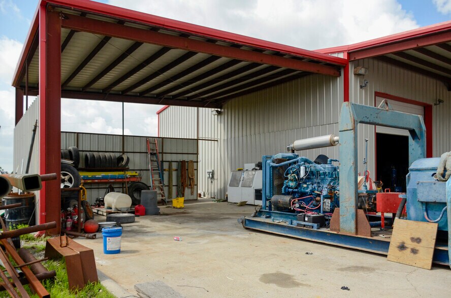 More Photos Of 4136 Interstate Highway 37, Odem Truck Terminal For Lease