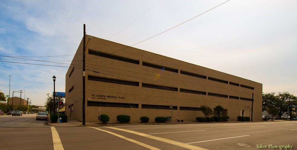 More Photos Of 2101 Crawford St, Houston Medical For Lease