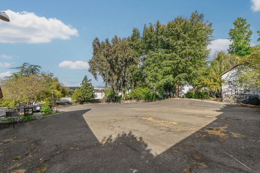 More Photos Of 68 Church Hill Rd, San Andreas Flex For Sale