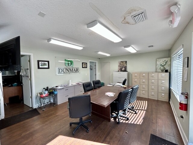 More Photos Of 85101 Commercial Park Dr, Yulee Flex For Lease